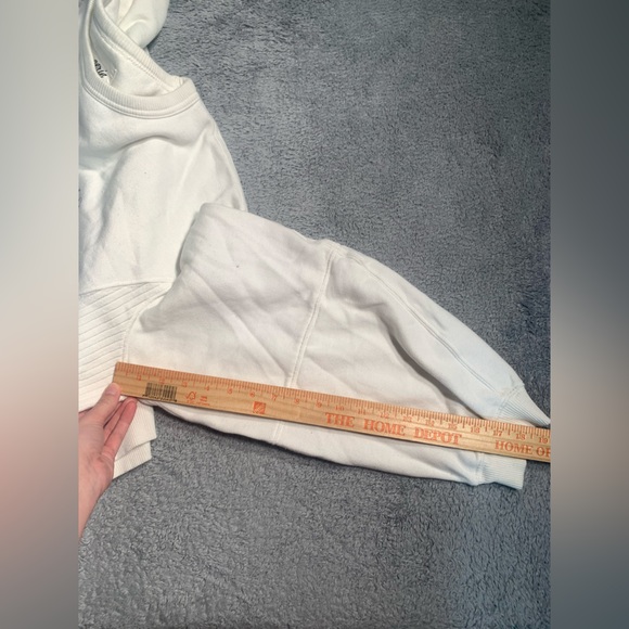 Aerie White Graphic Mickey Mouse Crewneck sweatshirt medium - Picture 10 of 12